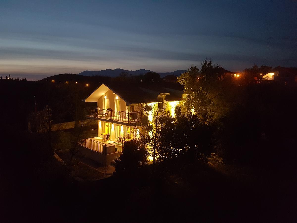 Villa Rolla Tivat Extérieur photo